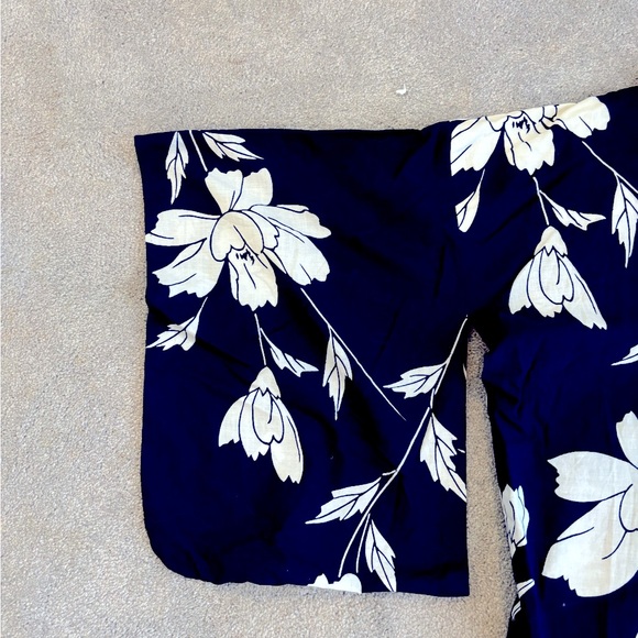 Authentic Japanese cotton kimono. Bought in Japan.Worn twice. Excellent like new - Picture 2 of 8